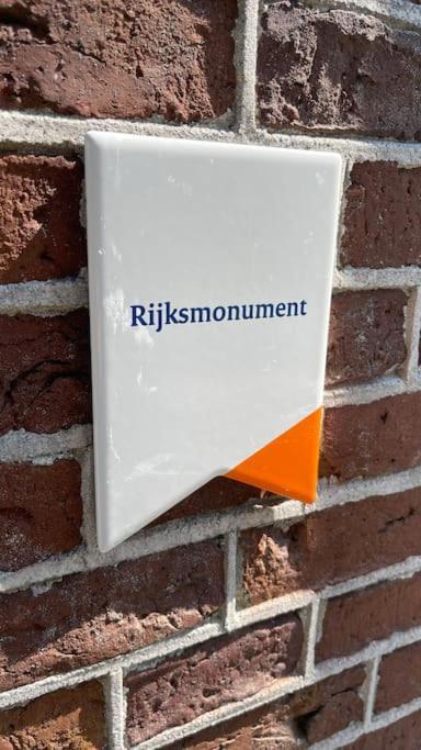 Puur Eastermar - Monumentaal, Authentiek En Luxe Koetshuis Aan Open Vaarwater Met Jacuzzi En Sauna Oostermeer Ngoại thất bức ảnh