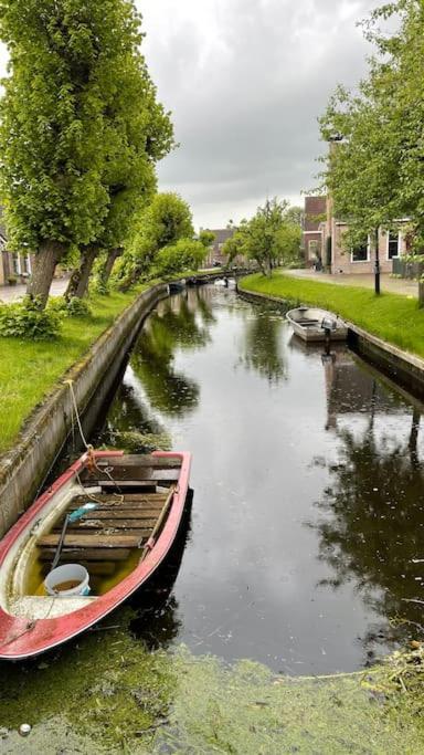 Puur Eastermar - Monumentaal, Authentiek En Luxe Koetshuis Aan Open Vaarwater Met Jacuzzi En Sauna Oostermeer Ngoại thất bức ảnh