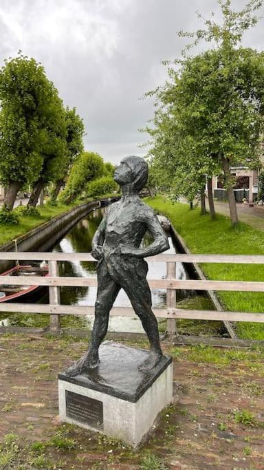 Puur Eastermar - Monumentaal, Authentiek En Luxe Koetshuis Aan Open Vaarwater Met Jacuzzi En Sauna Oostermeer Ngoại thất bức ảnh